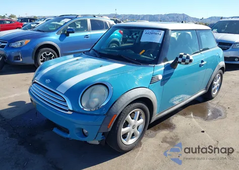 2008 Mini Cooper z USA, uszkodzony, nr VIN WMWMF33548TT61425